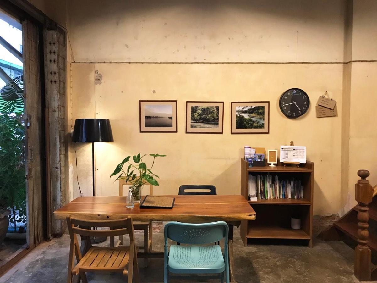 Boundary Hostel And Cafe Surat Thani Esterno foto